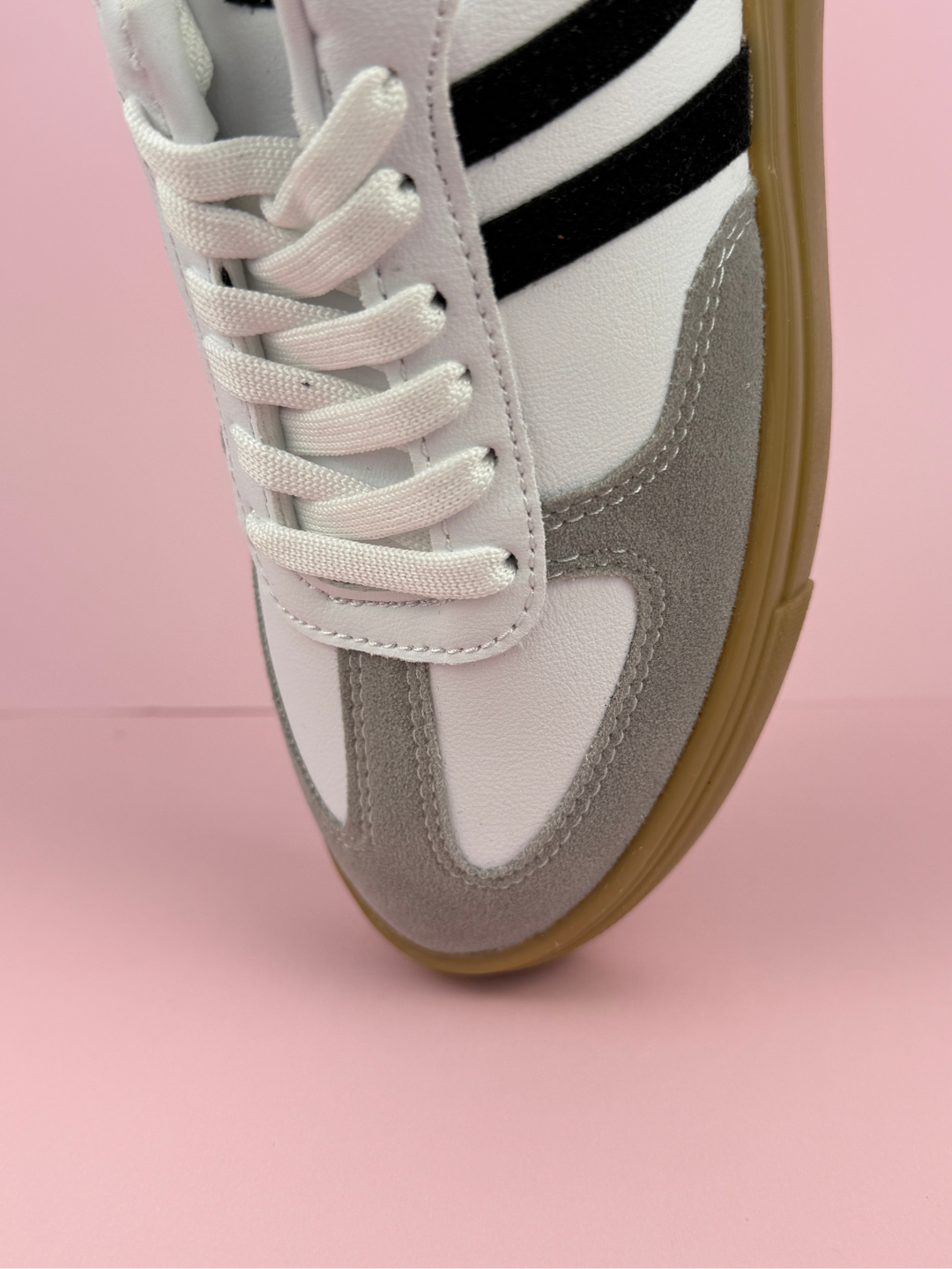 Vinta Latte Rose: Empeine ligero y cómodo.